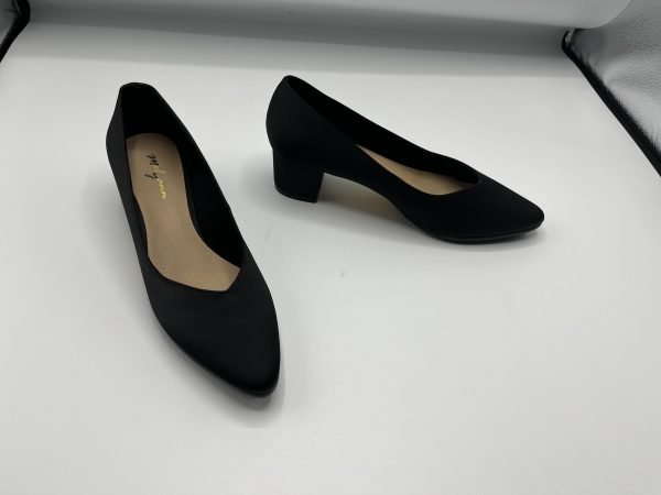 WITTY-SS24-Black Fab