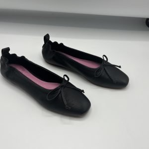 BARNEY-AW24-black leather