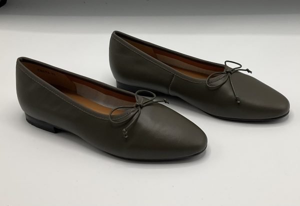 CHAVA-AW25 Olive Leather